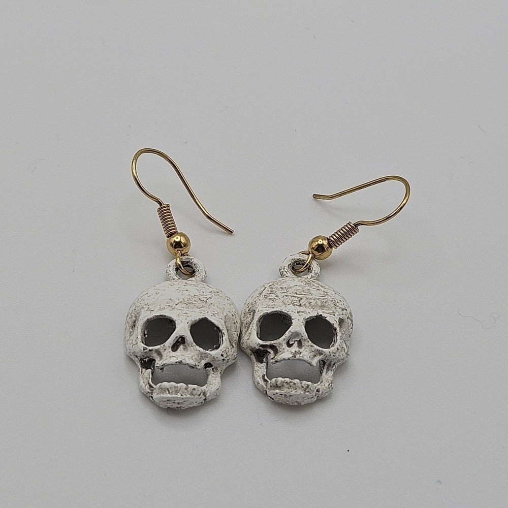 skull dangle earrings